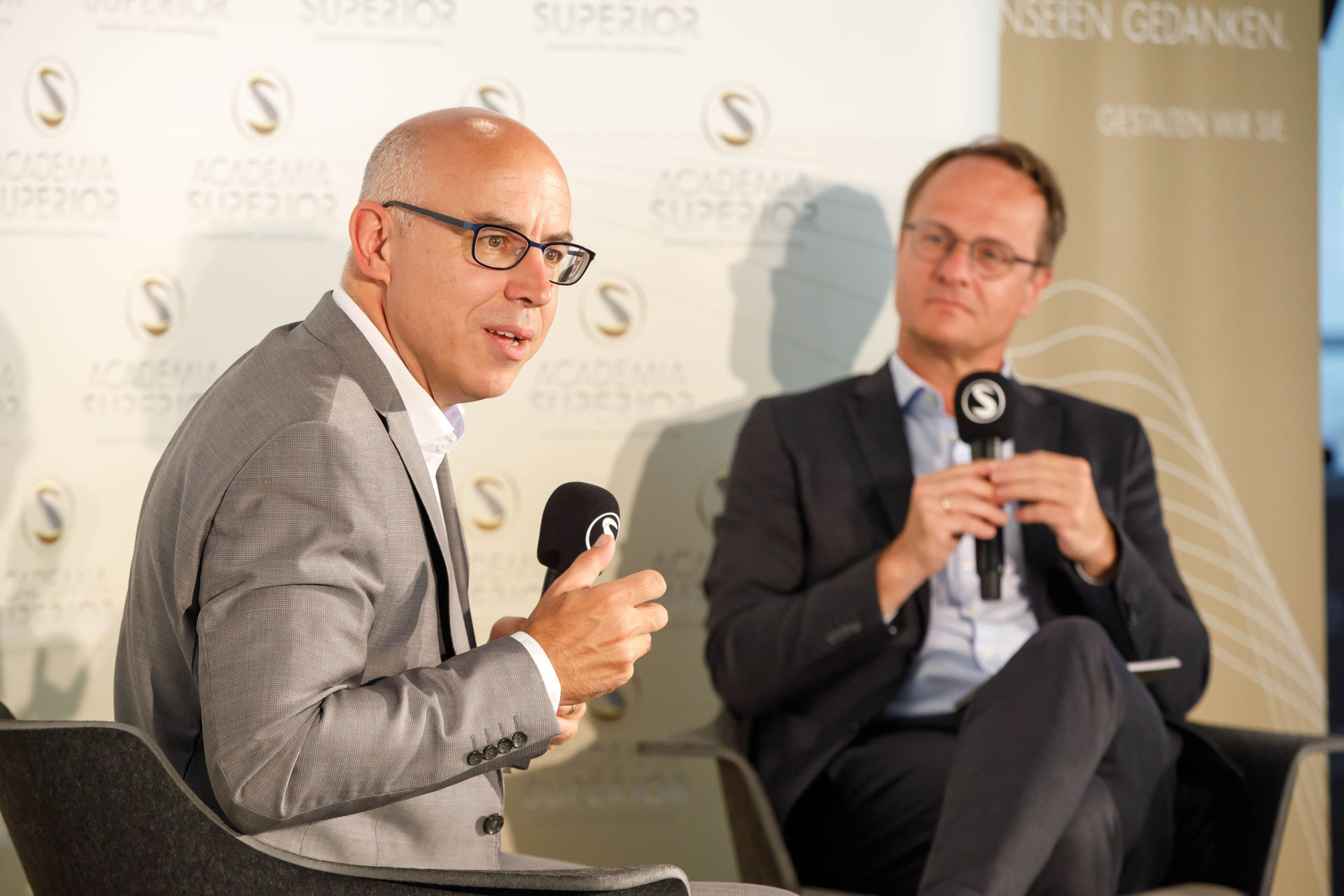 Foto 3: Markus Hengstschläger im Academia Superior DIALOG mit Gabriel Felbermayr